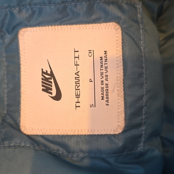 Nike Therma-Fit puffer - Picture 2 of 3